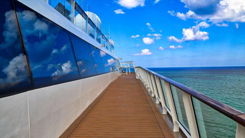 Luxury cruises with cultural immersion