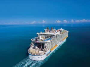 How Fast Can a Cruise Ship Go: Unveiling Maximum Speeds